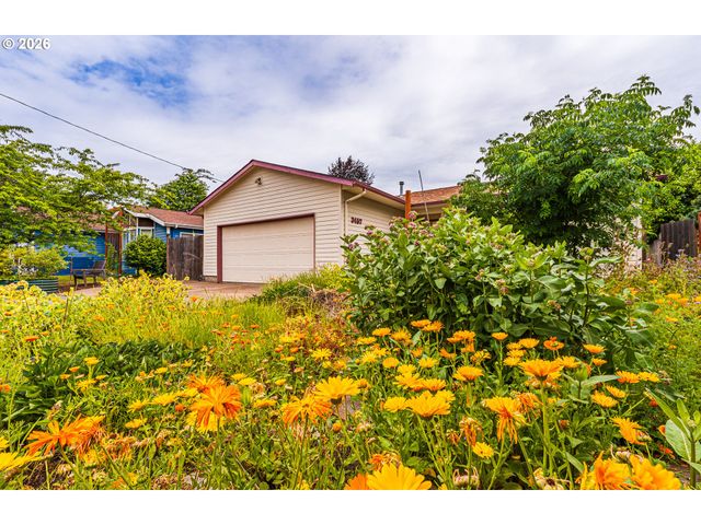 3457 MAHLON Ave, Eugene, OR 97401