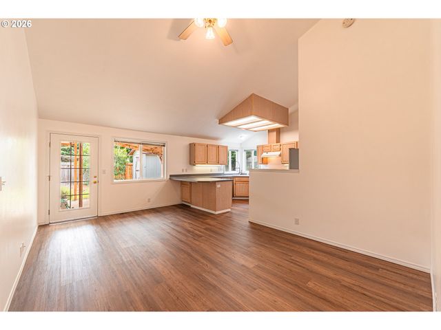 3457 MAHLON Ave, Eugene, OR 97401