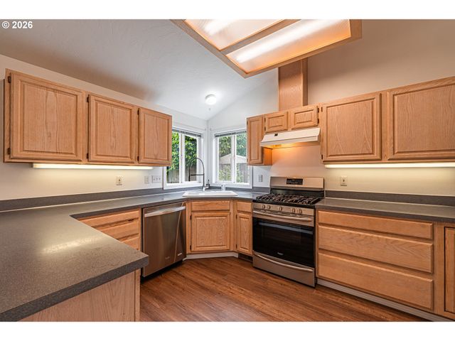 3457 MAHLON Ave, Eugene, OR 97401