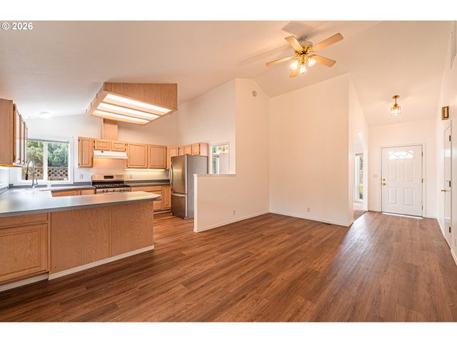 3457 MAHLON Ave, Eugene, OR 97401
