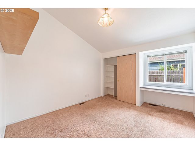 3457 MAHLON Ave, Eugene, OR 97401