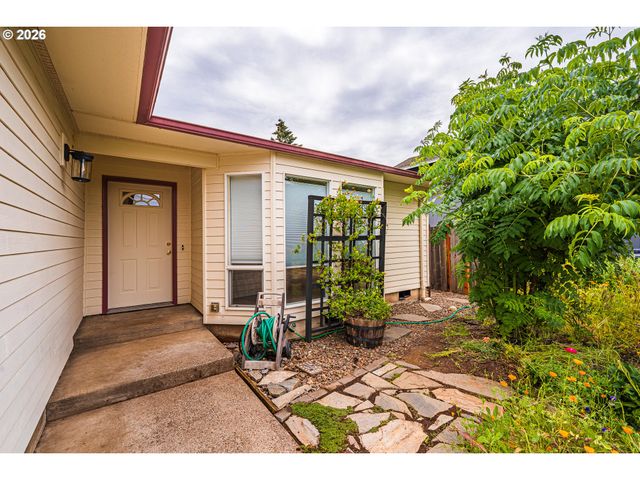 3457 MAHLON Ave, Eugene, OR 97401