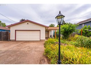 3457 MAHLON Ave, Eugene, OR 97401