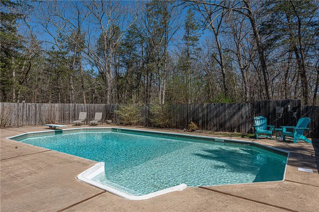 630 Hattabaugh Drive, Elkins, AR 72727