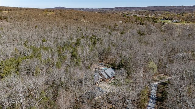 630 Hattabaugh Drive, Elkins, AR 72727