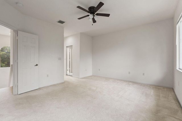 2597 Stockbridge Square SW, Vero Beach, FL 32962