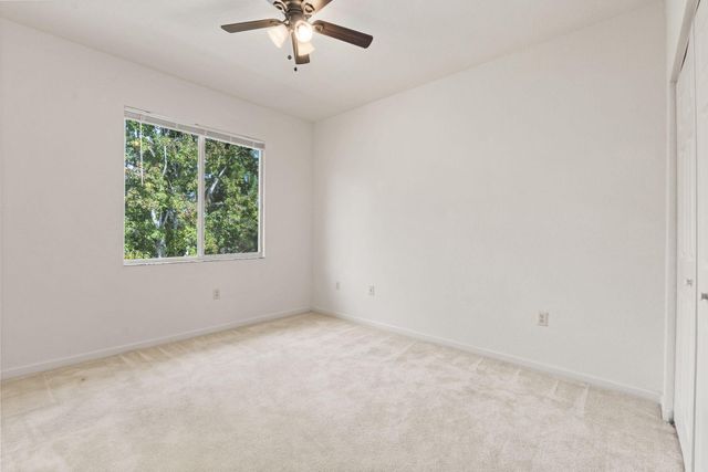 2597 Stockbridge Square SW, Vero Beach, FL 32962