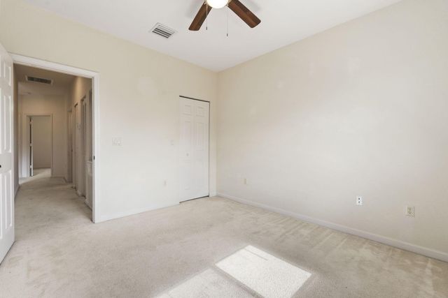 2597 Stockbridge Square SW, Vero Beach, FL 32962