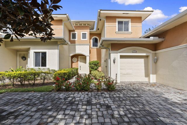 2597 Stockbridge Square SW, Vero Beach, FL 32962