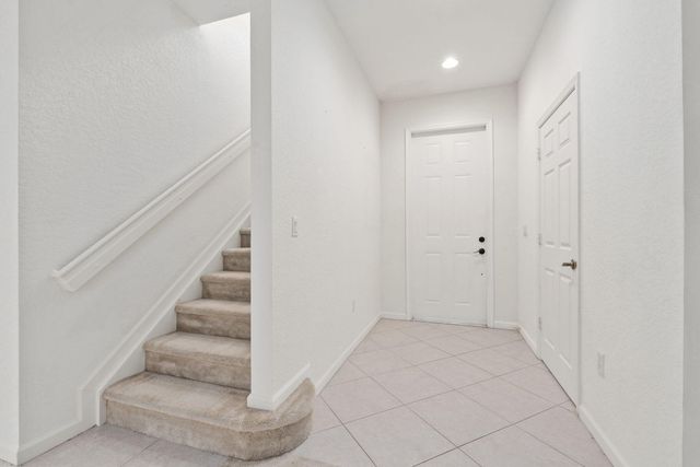 2597 Stockbridge Square SW, Vero Beach, FL 32962