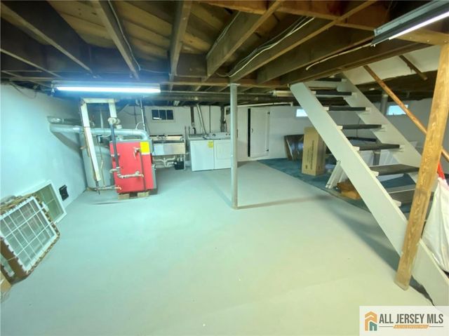 42 Burton Avenue, South River, NJ 08882