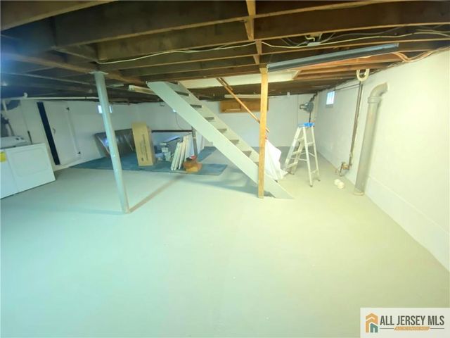 42 Burton Avenue, South River, NJ 08882