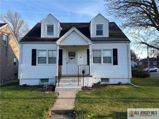 42 Burton Avenue, South River, NJ 08882