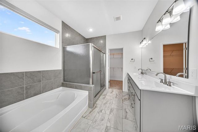 207 Kerry Downs Drive, Dardenne Prairie, MO 63368