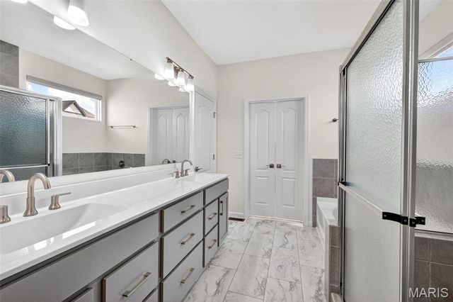 207 Kerry Downs Drive, Dardenne Prairie, MO 63368