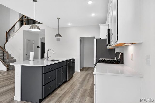 207 Kerry Downs Drive, Dardenne Prairie, MO 63368