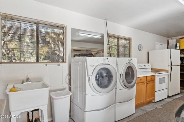 259 W FOREST SERVICE 249 Road, Young, AZ 85554