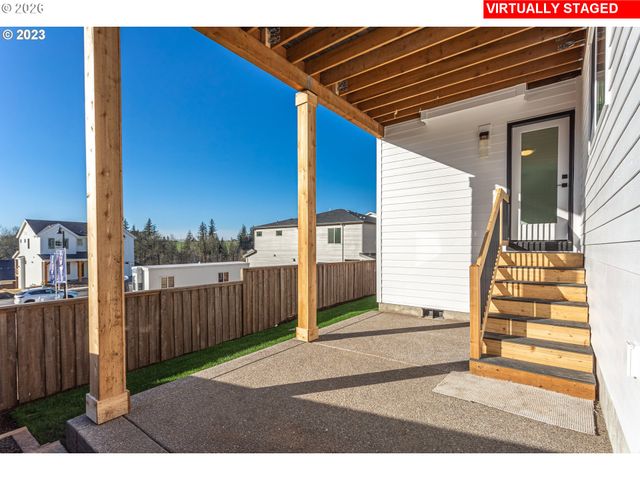 7353 Nw OAKFERN Dr, Portland, OR 97229