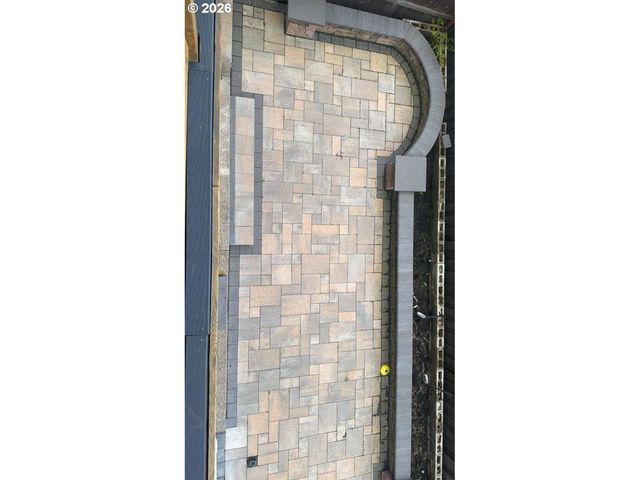 7353 Nw OAKFERN Dr, Portland, OR 97229