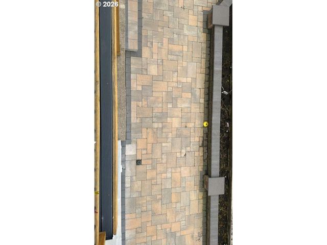 7353 Nw OAKFERN Dr, Portland, OR 97229