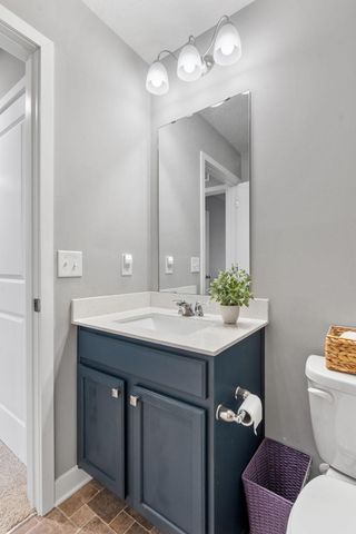 1989 Attenborough Street, Shakopee, MN 55379