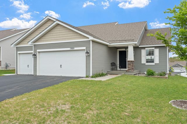1989 Attenborough Street, Shakopee, MN 55379