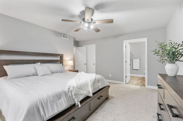1989 Attenborough Street, Shakopee, MN 55379