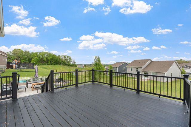 1989 Attenborough Street, Shakopee, MN 55379