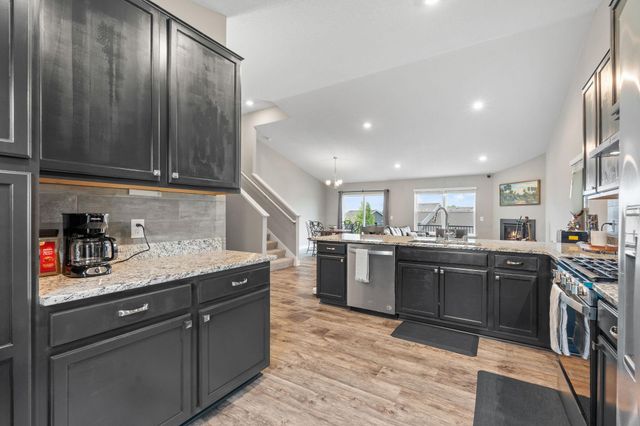 1989 Attenborough Street, Shakopee, MN 55379