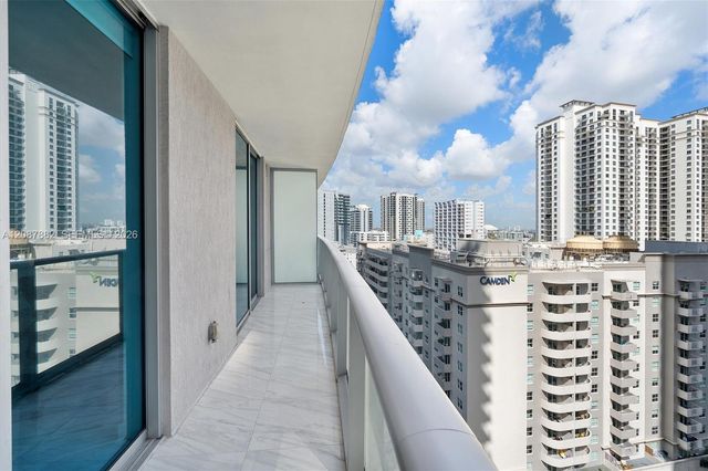 1100 S Miami Avenue 1609, Miami, FL 33130