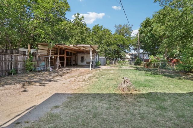 1963 Columbus Avenue, Fort Worth, TX 76164