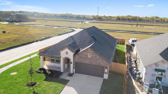 14028 Pine Cliffs Drive, Texas City, TX 77568