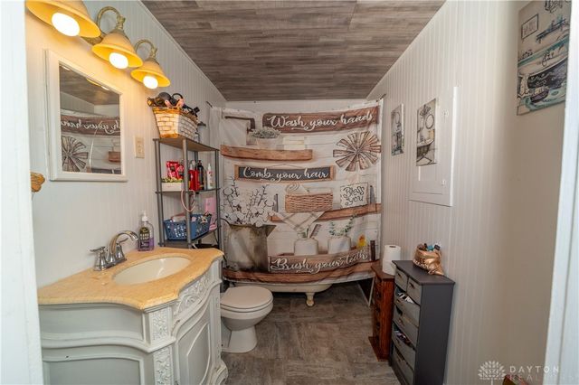 412 E Madison Avenue, Springfield, OH 45503