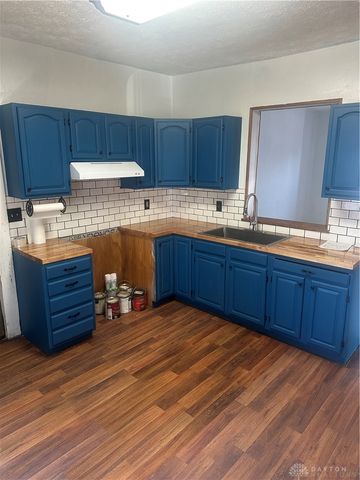 412 E Madison Avenue, Springfield, OH 45503