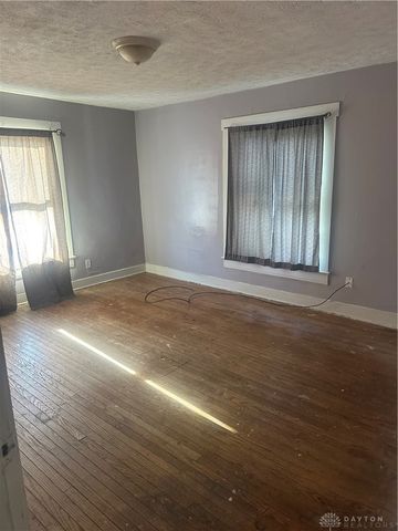 412 E Madison Avenue, Springfield, OH 45503