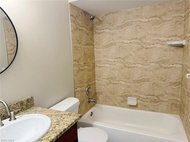 621 SE 12th AVE 118, Cape Coral, FL 33990