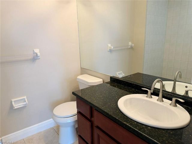 621 SE 12th AVE 118, Cape Coral, FL 33990