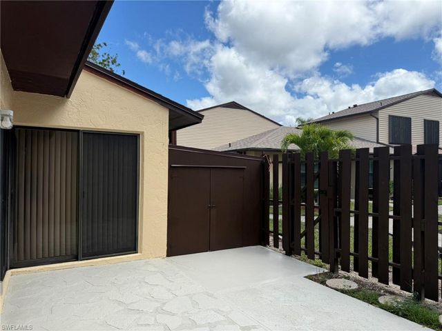 621 SE 12th AVE 118, Cape Coral, FL 33990