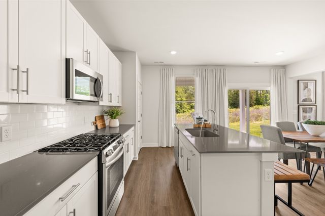 460 Lacewing Lane, Clarksville, TN 37043