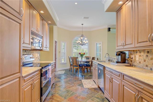 7090 Philips Creek CT, Fort Myers, FL 33908