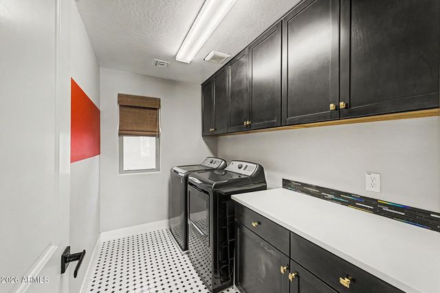 8251 E Impala Avenue, Mesa, AZ 85209