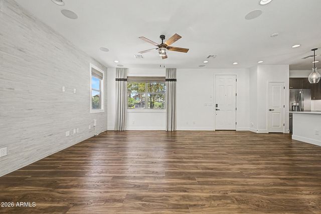 8251 E Impala Avenue, Mesa, AZ 85209