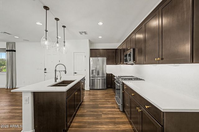 8251 E Impala Avenue, Mesa, AZ 85209