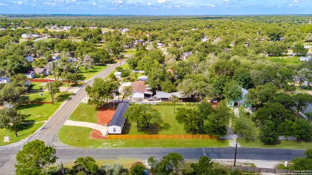 4719 waterwood pass, Elmendorf, TX 78112