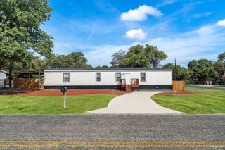 4719 waterwood pass, Elmendorf, TX 78112
