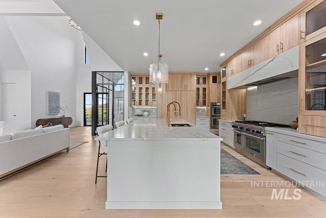 6162 N High Valley Way, Boise, ID 83714
