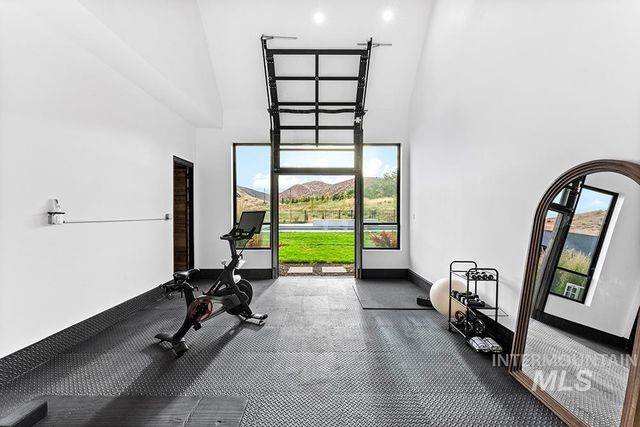 6162 N High Valley Way, Boise, ID 83714