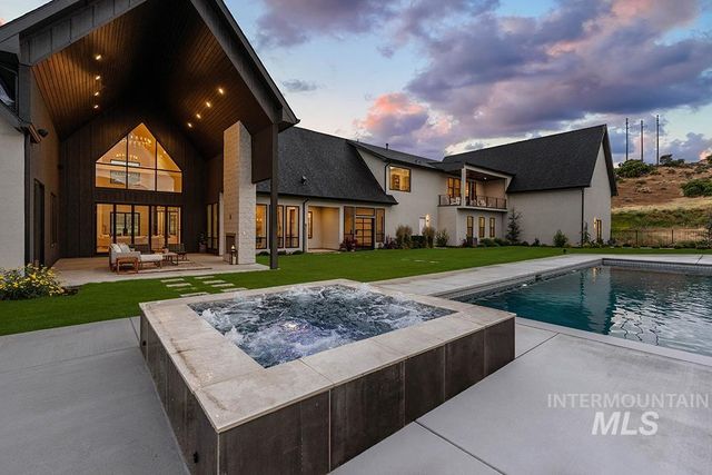 6162 N High Valley Way, Boise, ID 83714