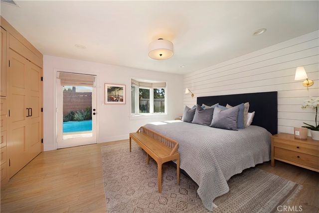 389 Mira Loma, Costa Mesa, CA 92627