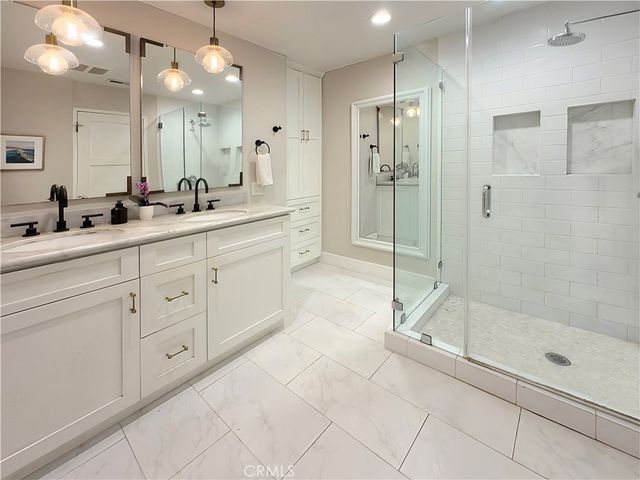 389 Mira Loma, Costa Mesa, CA 92627